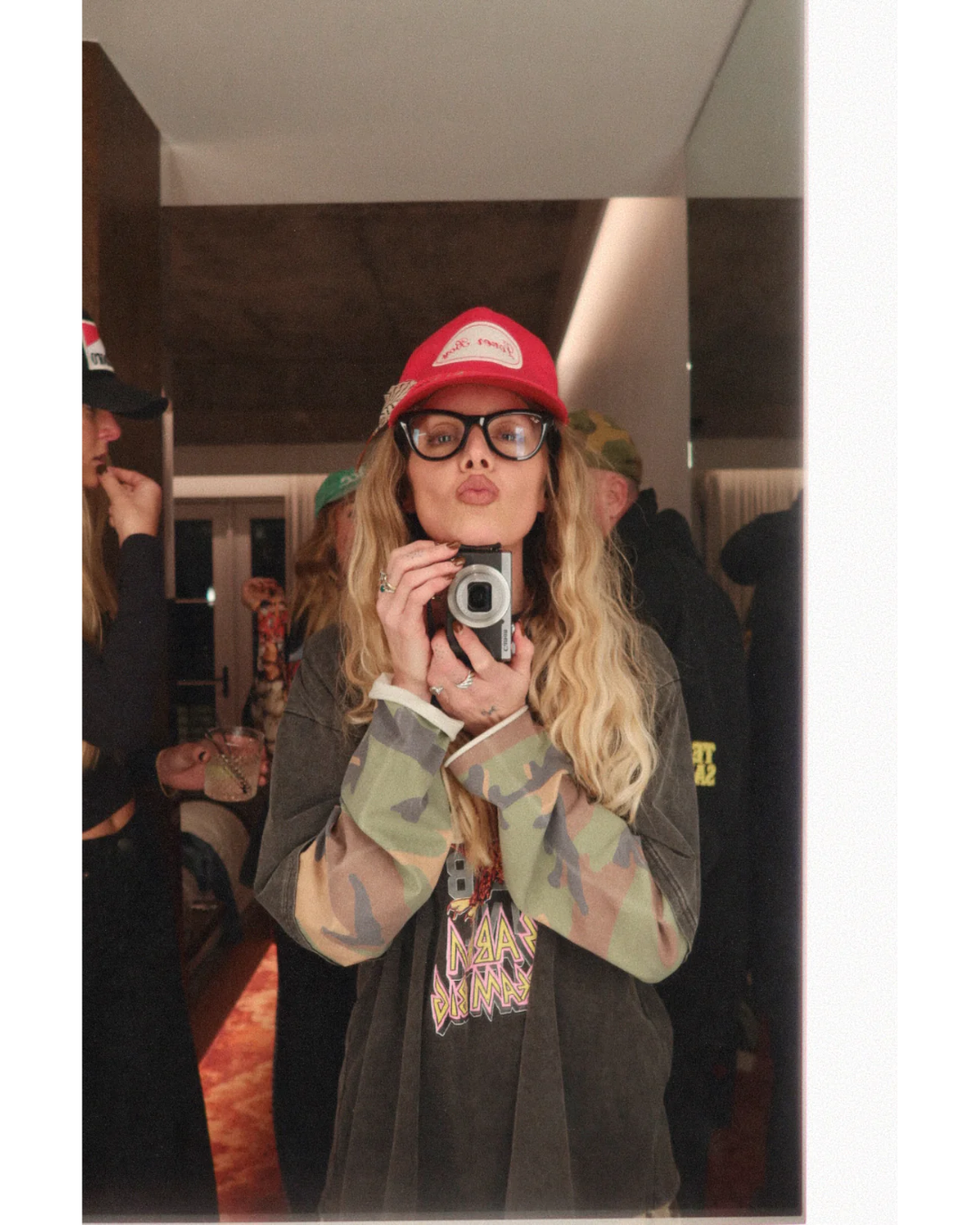 Sabbi Pow Pow Long Sleeve Tee