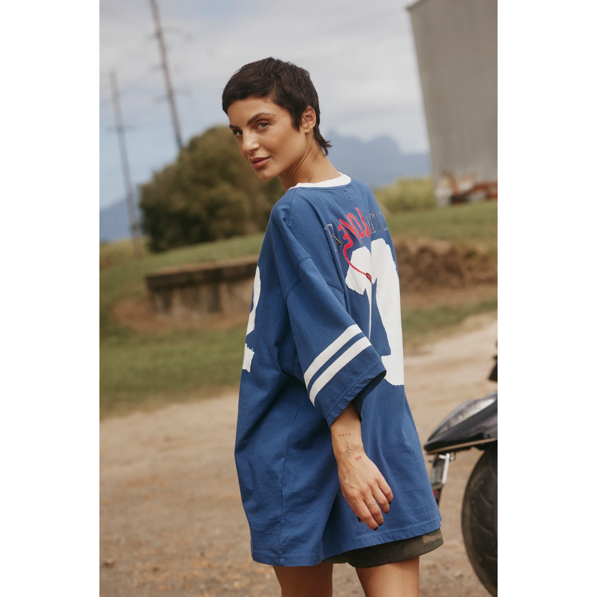 Sabbi The Very Oversized Love Revolution Tee - Blue