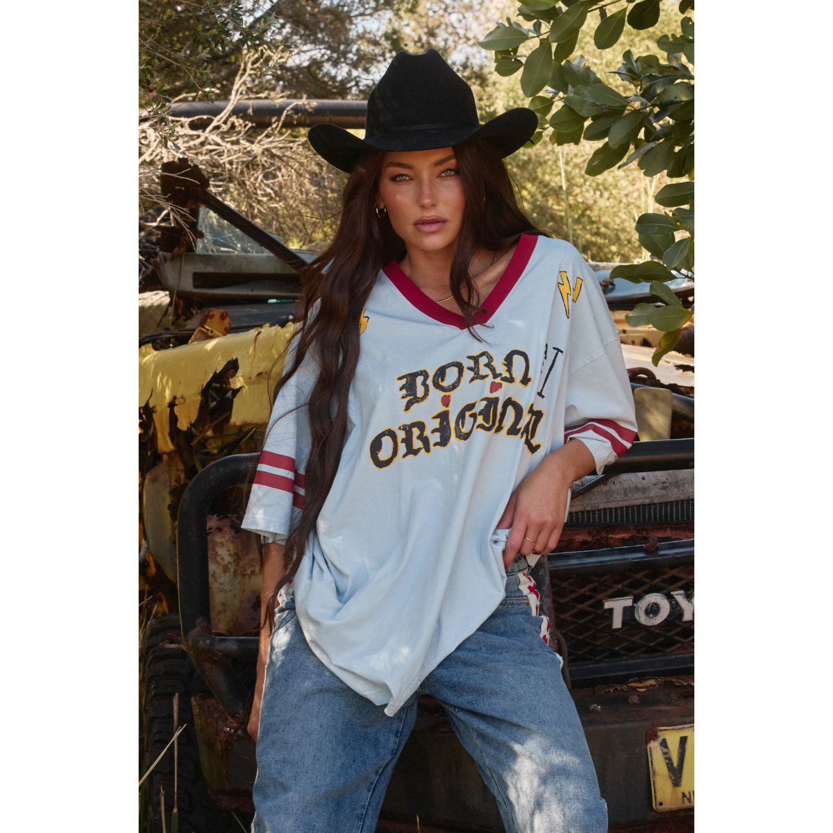 Sabbi The Very Oversized Born Original V Neck Tee - Sky Blue