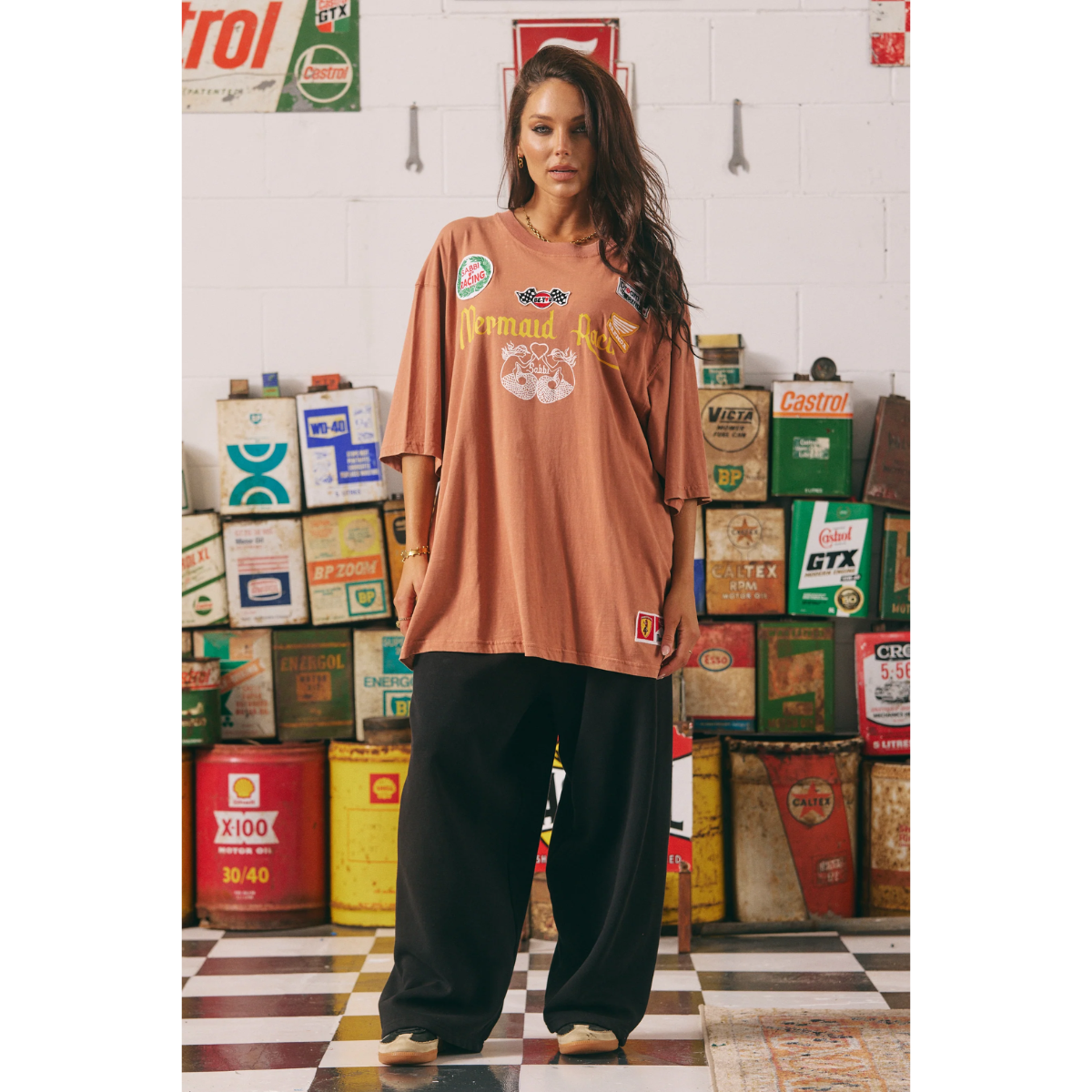 Sabbi The Very Oversized Racing Badge Tee - Mocha