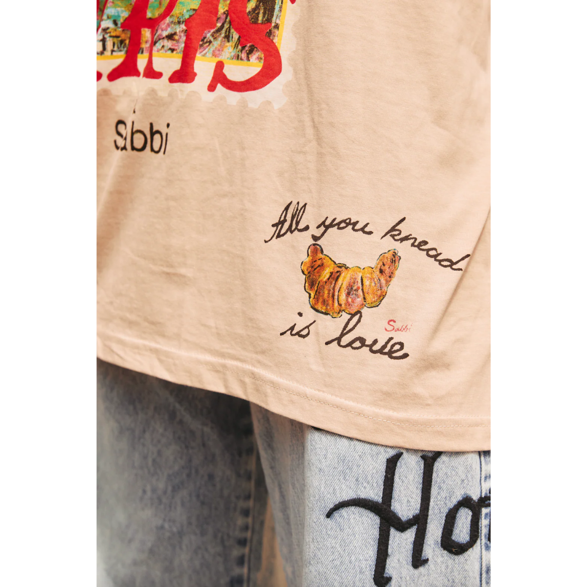 Sabbi The Very Oversized Love Notes Tee - Paris - Sand