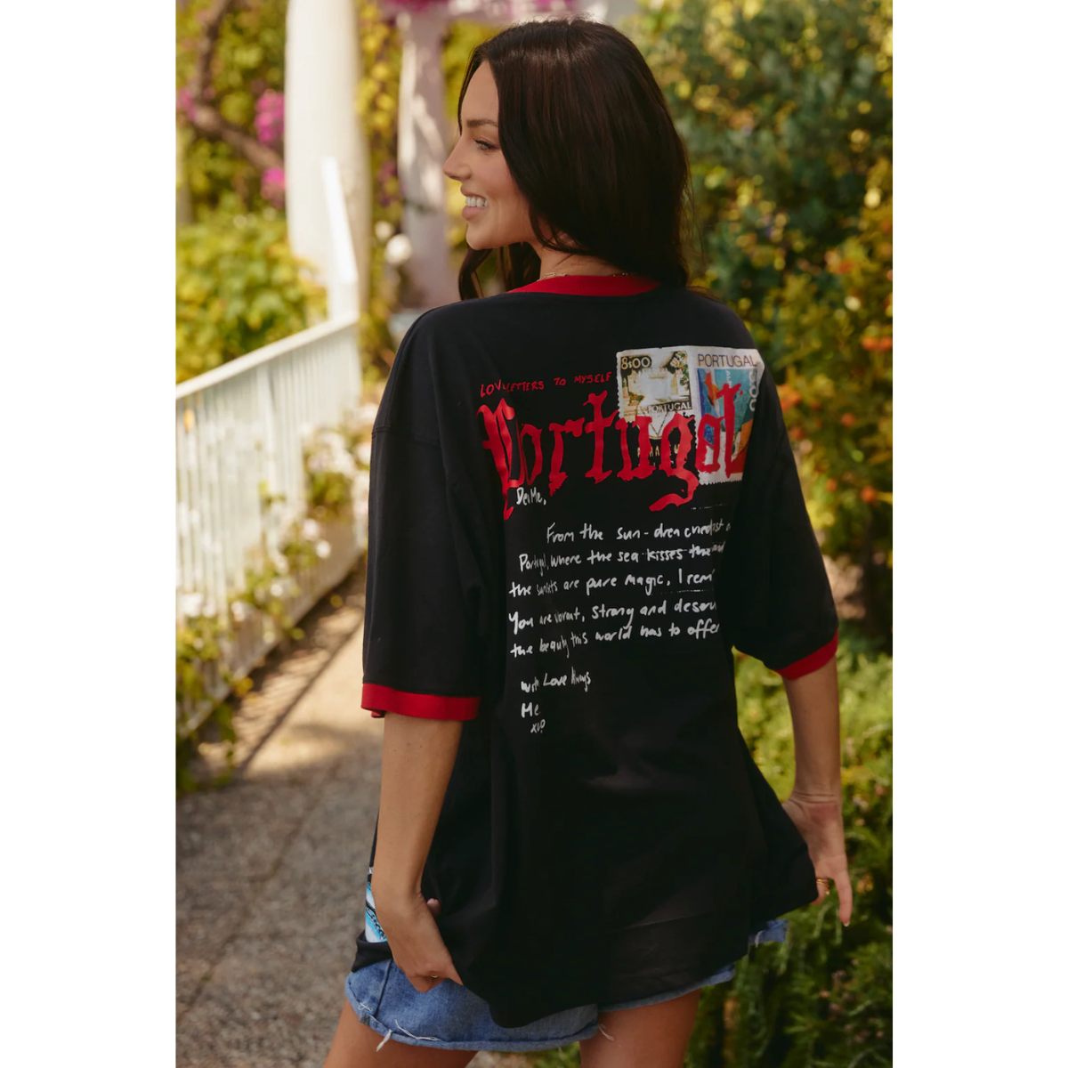 Sabbi The Very Oversized Love Notes Tee - Portugal - Black