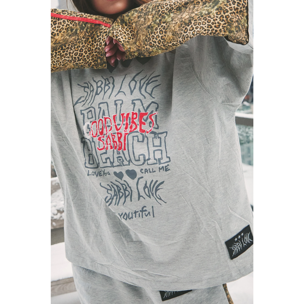 Sabbi The Be Happy Leopard Long Sleeve Tee
