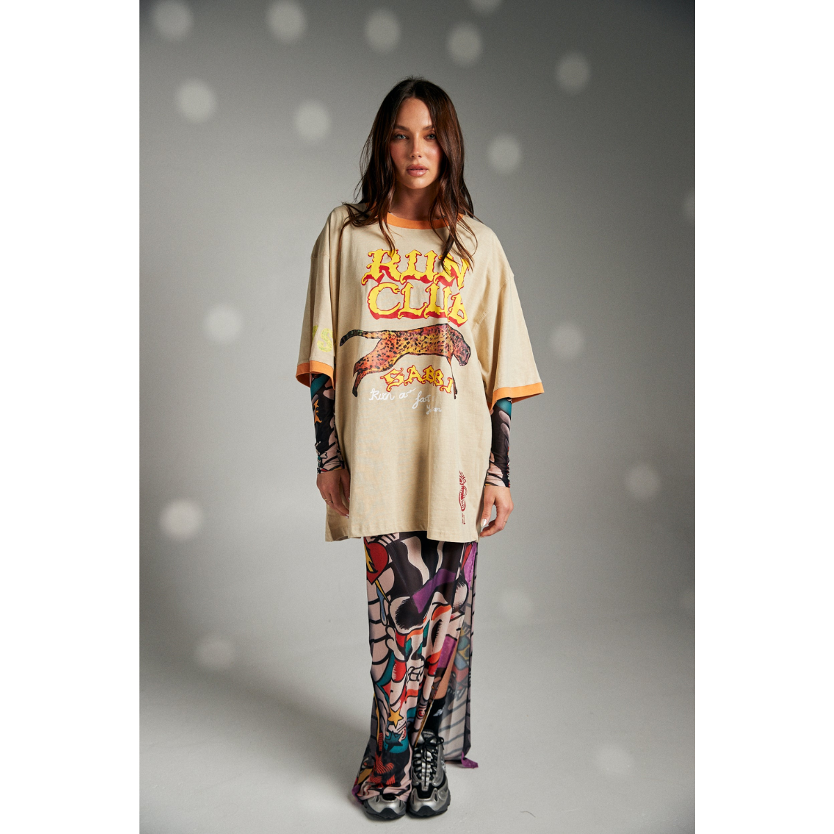 Sabbi The Very Oversized Run Club Tee - Sand