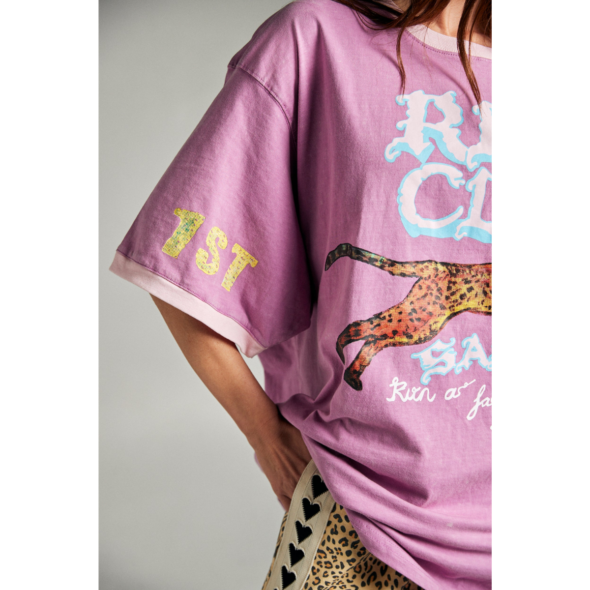Sabbi The Very Oversized Run Club Tee - Pink
