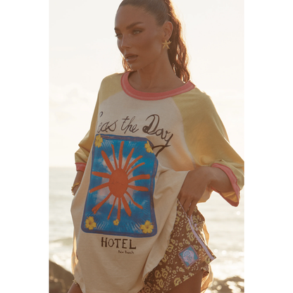 Sabbi Seas The Day Raglan Tee - Mustard